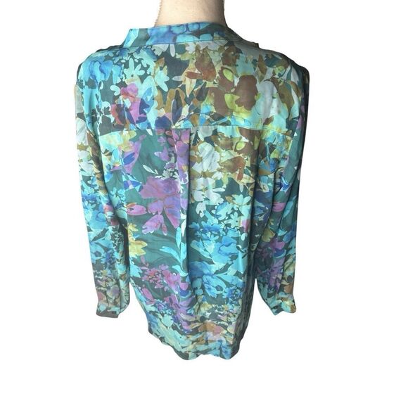 Soft Surroundings Women PL Mariposa Button Up Blouse Blue Watercolor Under Shirt - Picture 3 of 5